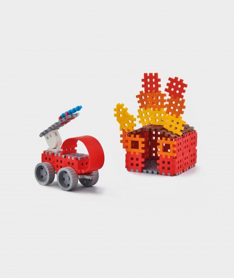 Конструктор MINI WAFFLE "FIREMAN" ПОЖЕЖНИК (68 деталей) Marioinex (5903033902523) (438971) - Зображення 4