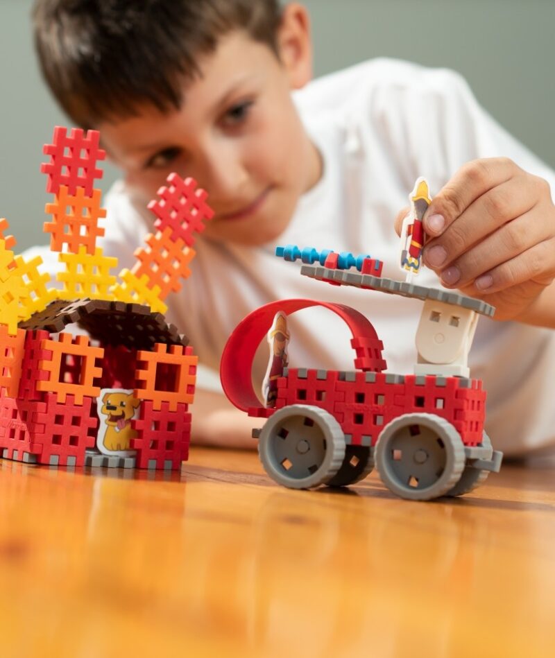 Конструктор MINI WAFFLE "FIREMAN" ПОЖЕЖНИК (68 деталей) Marioinex (5903033902523) (438971) - Зображення 5